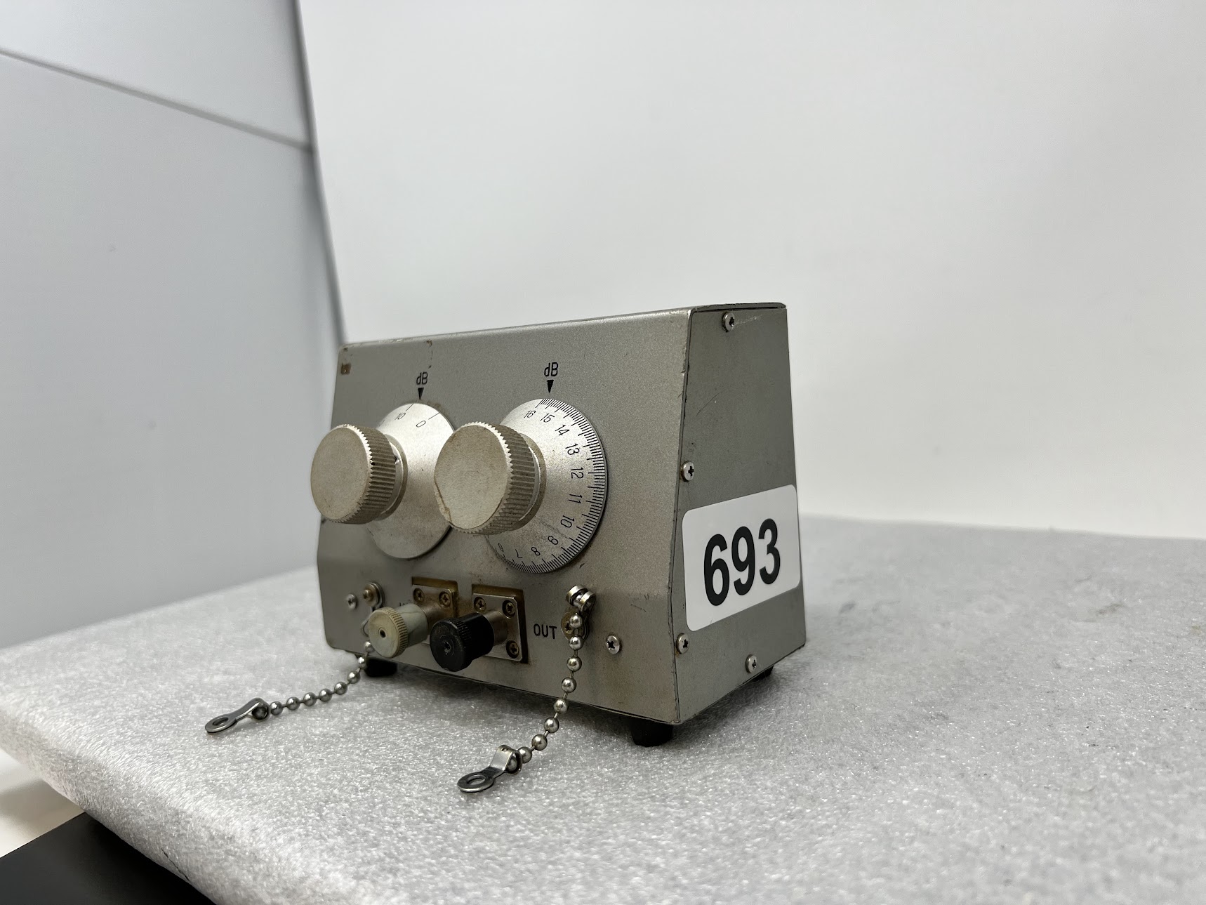 FUJITSU Variable Attenuator MODEL2016-M001 (SM10)