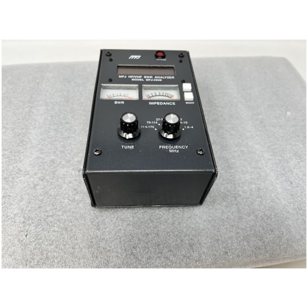 MFJ-259B SWR HF/VHF/UHF Analyzer - Image 9