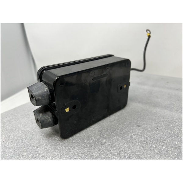 Hella 8KV Cable Junction Box - Image 5