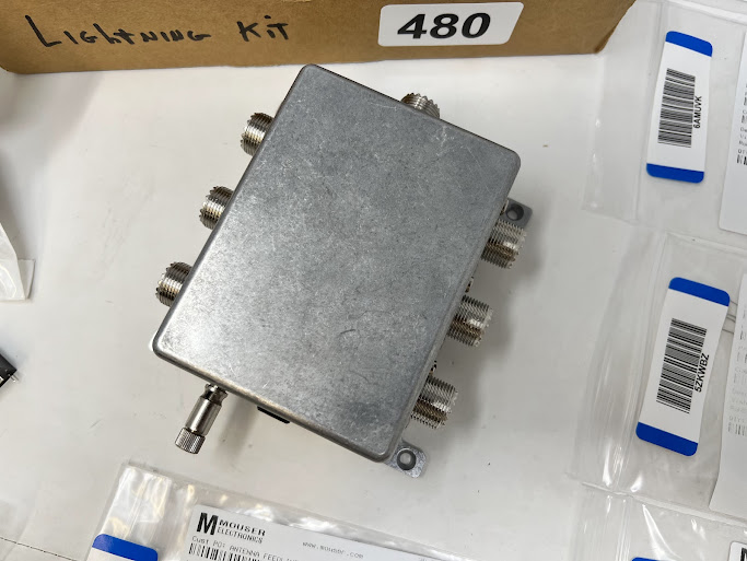 Coax Feedline Protection and Management Box For Elecraft KAT500 from Mouser Electronics - Image 22