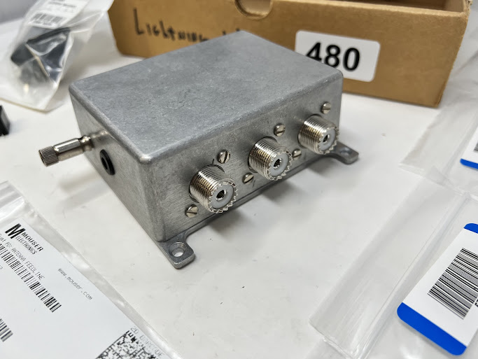 Coax Feedline Protection and Management Box For Elecraft KAT500 from Mouser Electronics - Image 23