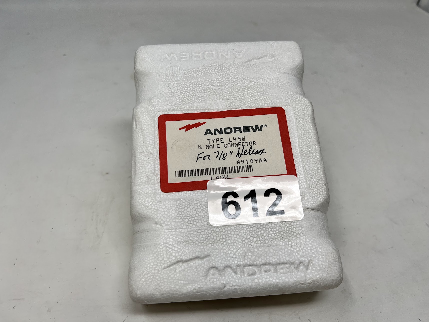 ANDREW HELIAX Type : L45W N Male Connector