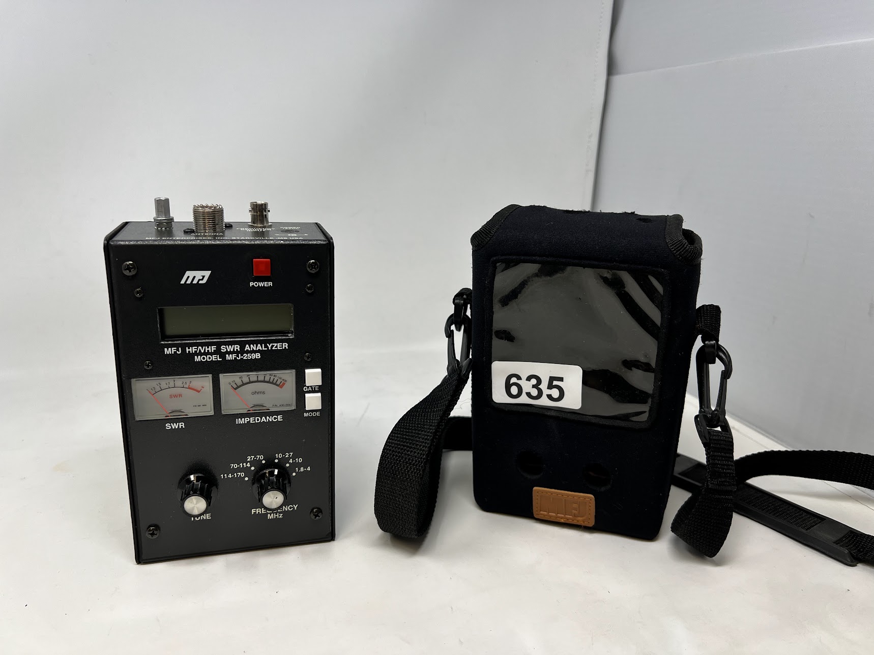 MFJ-259B HF/VHF SWR Analyzer