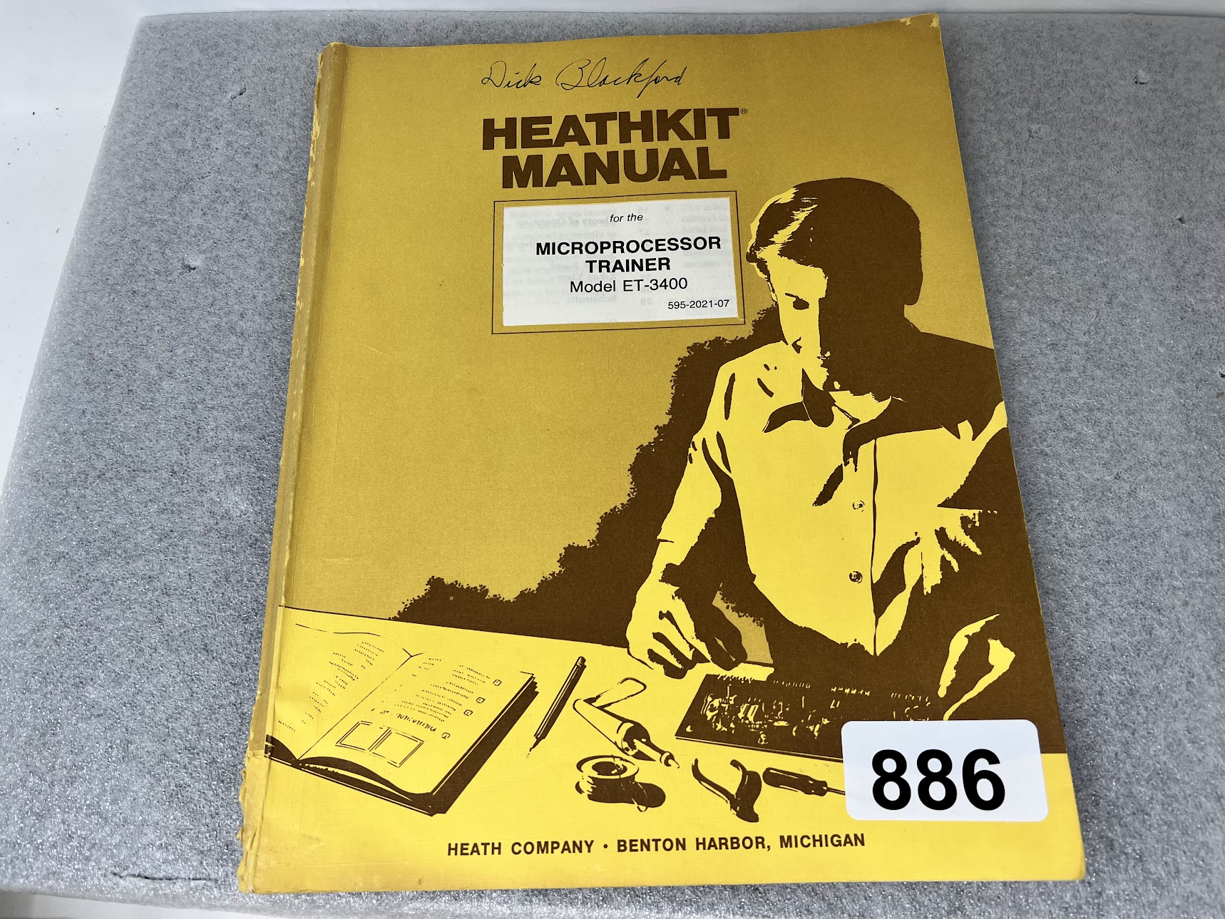 Heathkit Manual for the ET-3400 Microprocessor Trainer