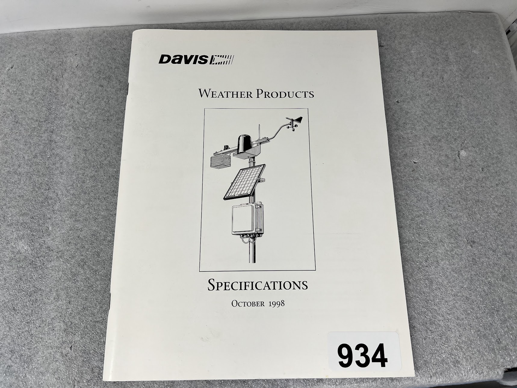 DAVIS Weather Products "Specifications" - October 1998