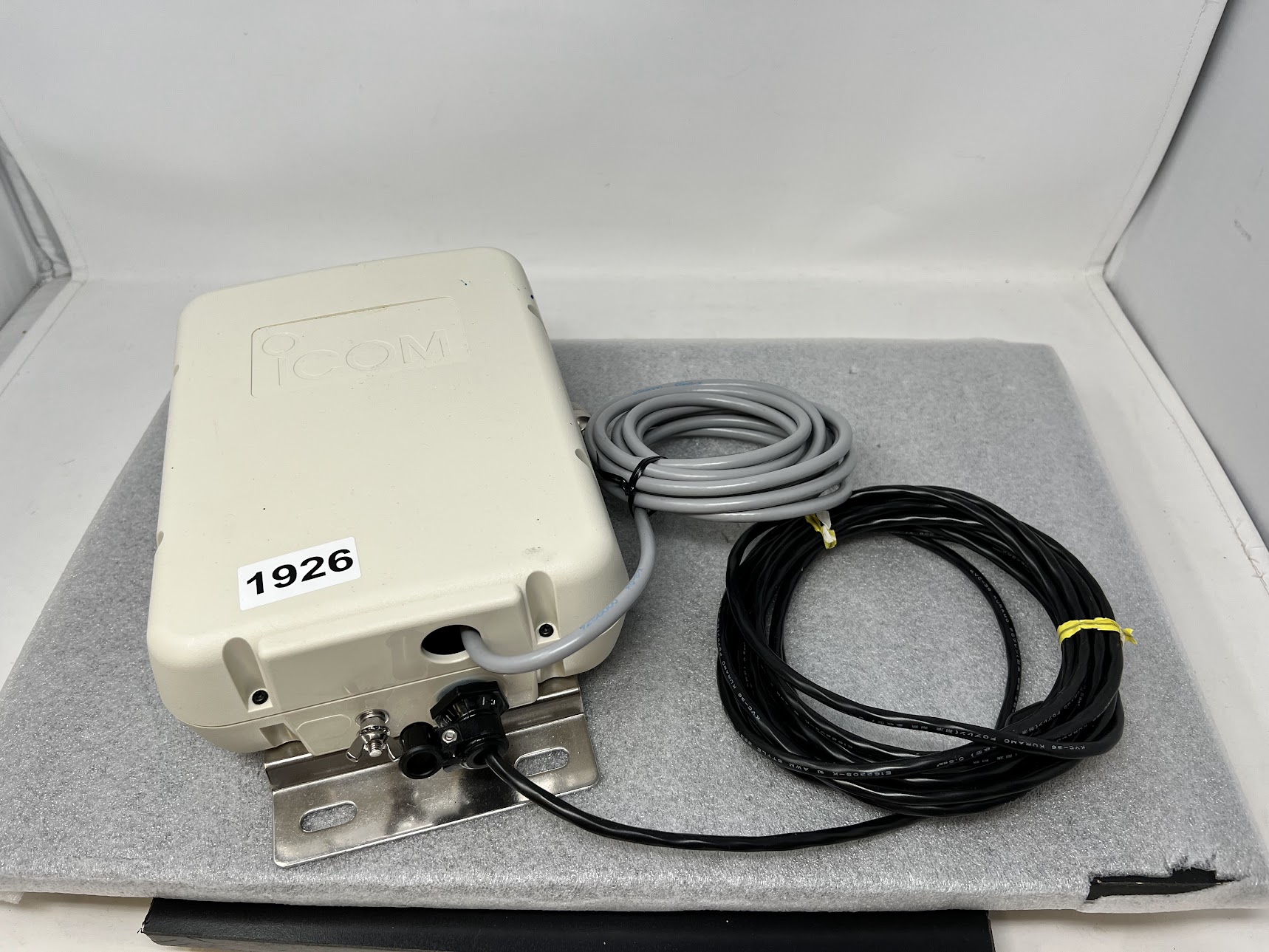 ICOM AH-4 Antenna Tuner