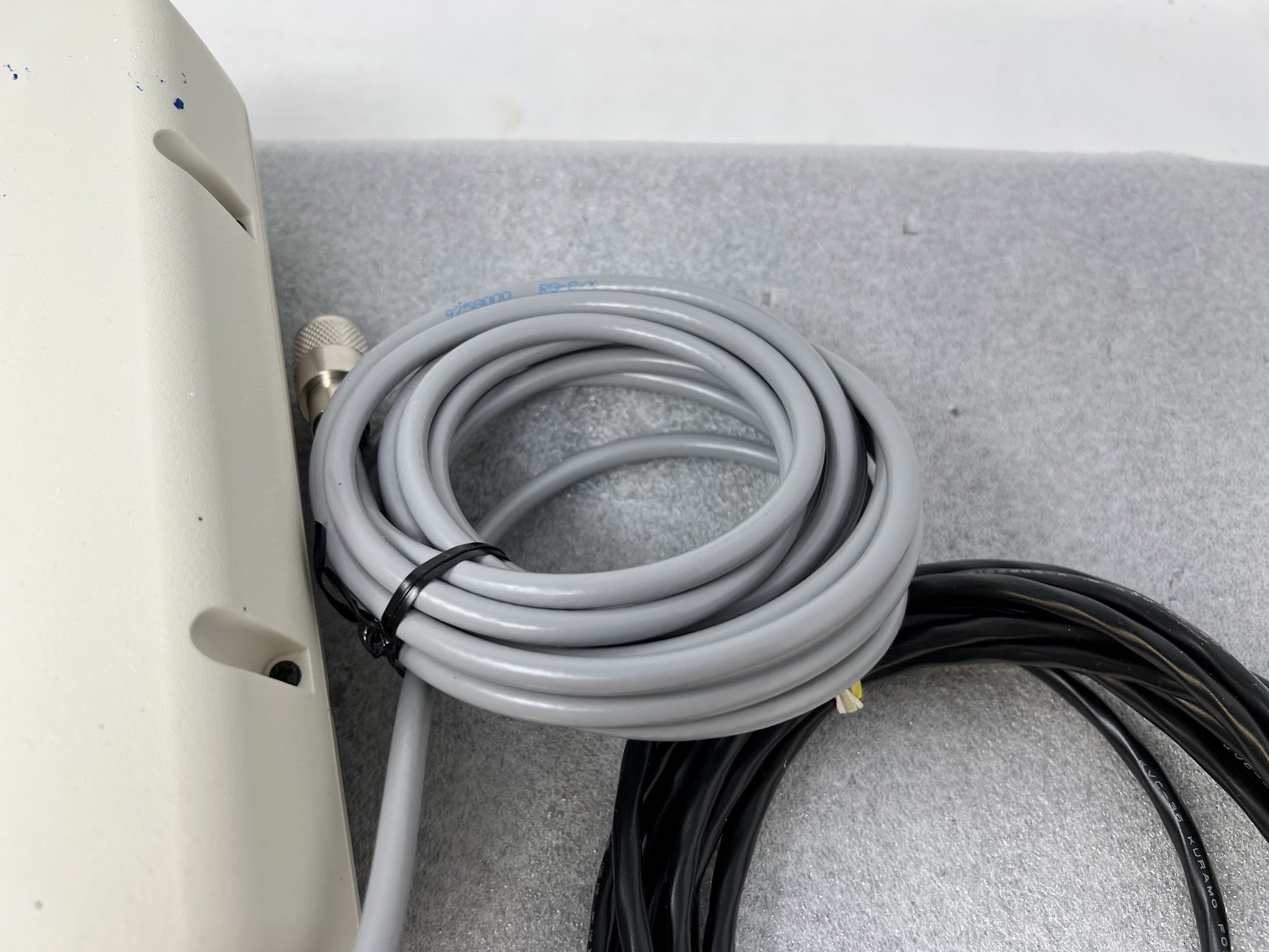 ICOM AH-4 Antenna Tuner - Image 4