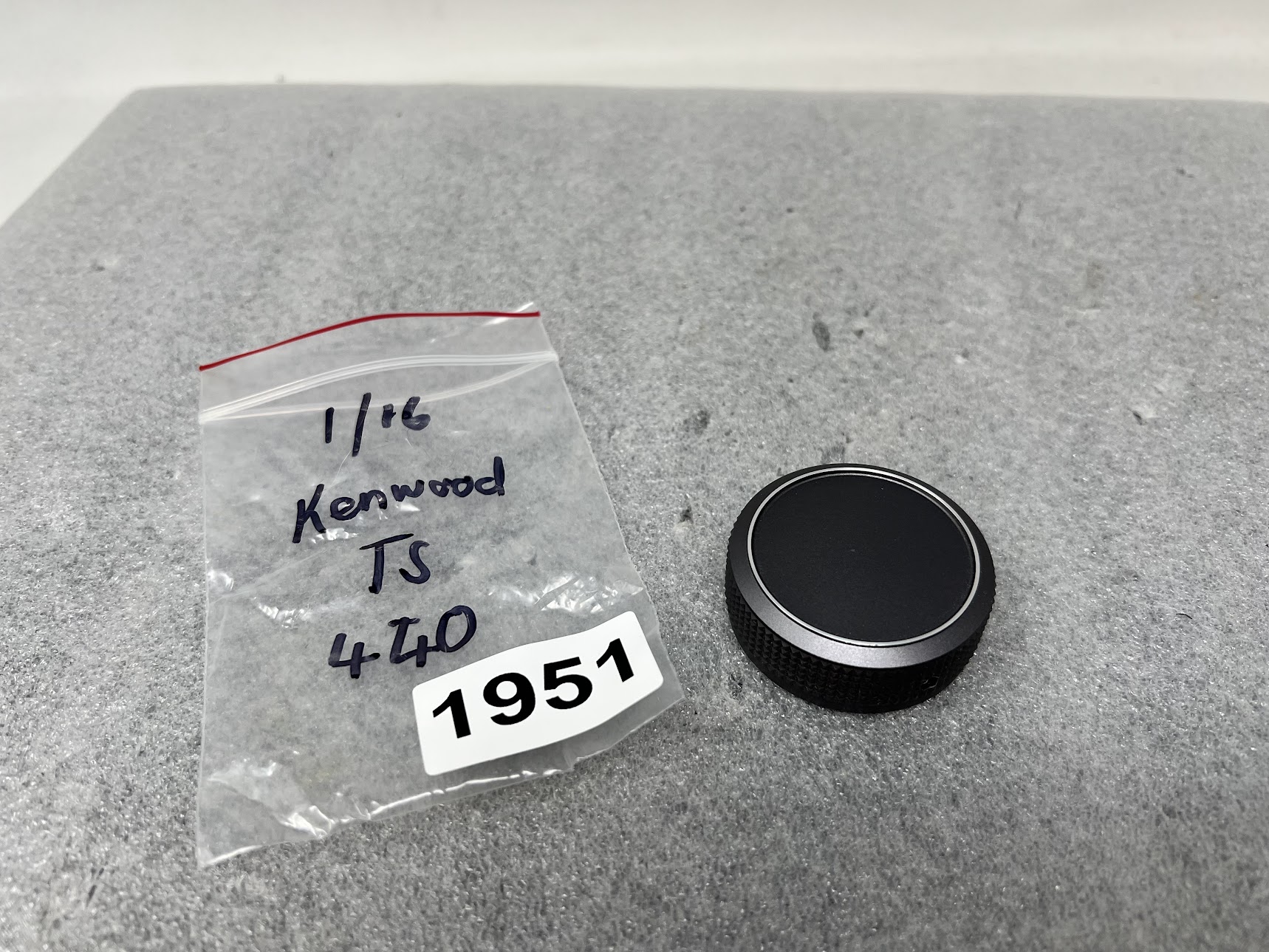 1/16 Kenwood TS-440 VFO Replacement Knob