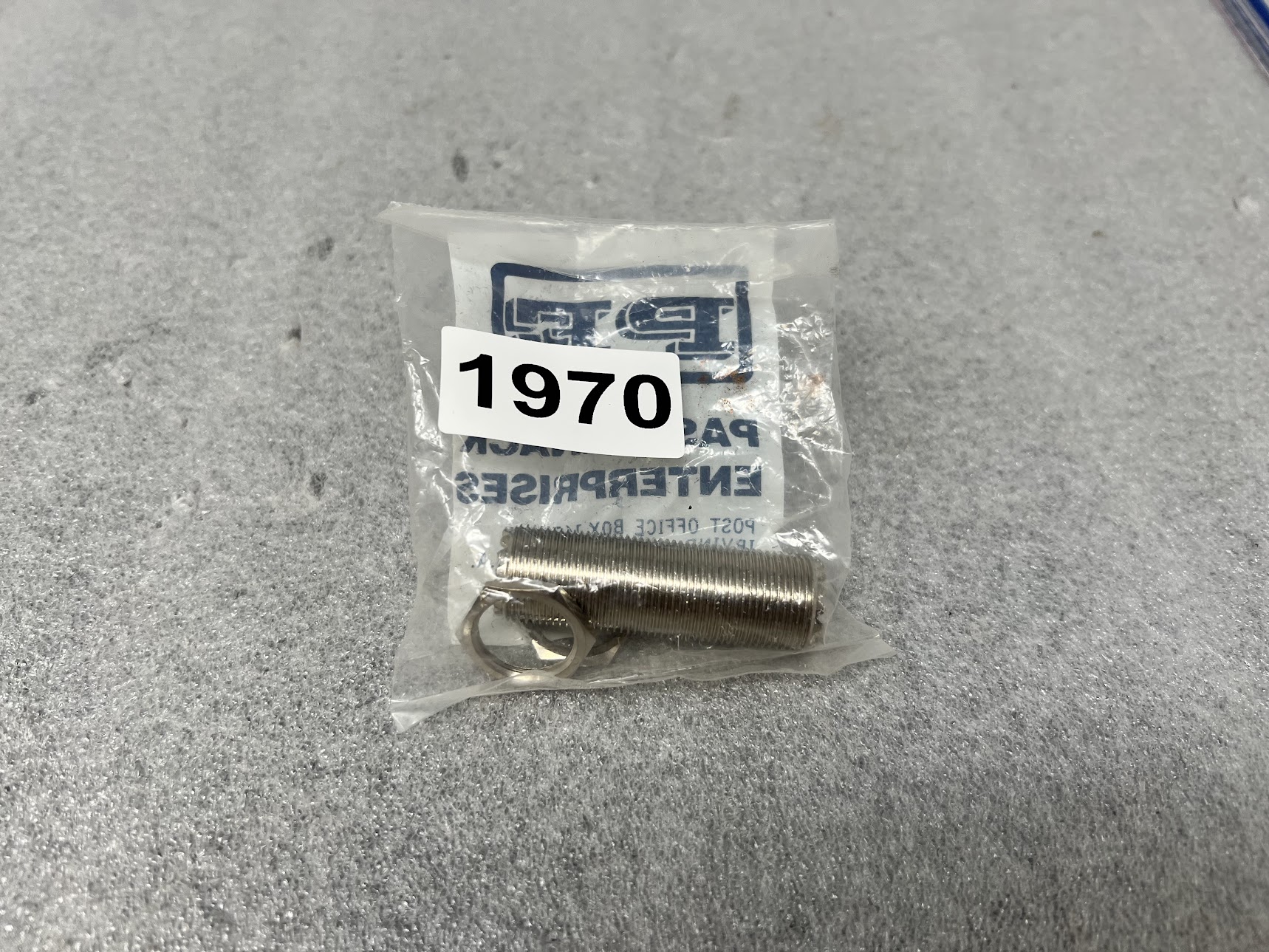 SO-239 to SO-239 female UHF RF Barrel Adapter