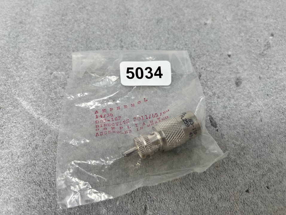 Amphenol 74868 Connector