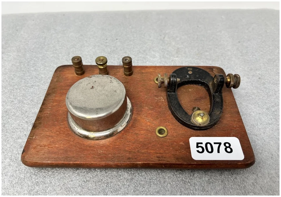 Vintage Western Menominee Telegraph Keyer "1900's"