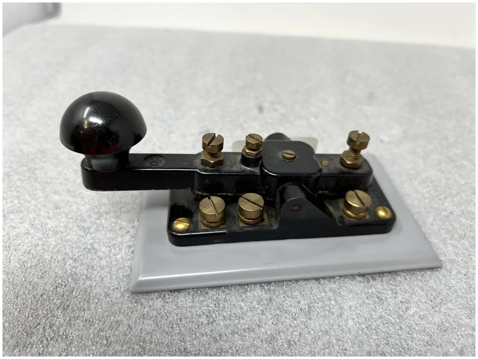 Vintage Russian Army Societ Telegraph Morse Keyer 1940's - Image 2