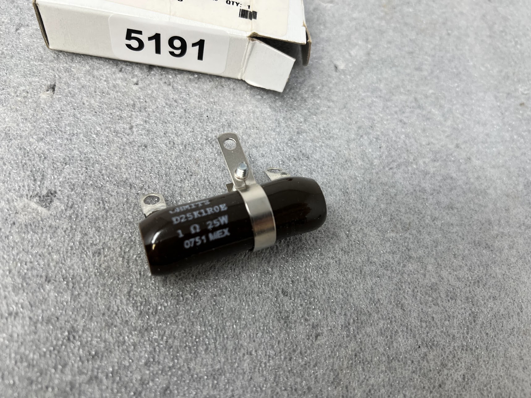 OHMITE D25K1R0E Power Resistor - Image 2