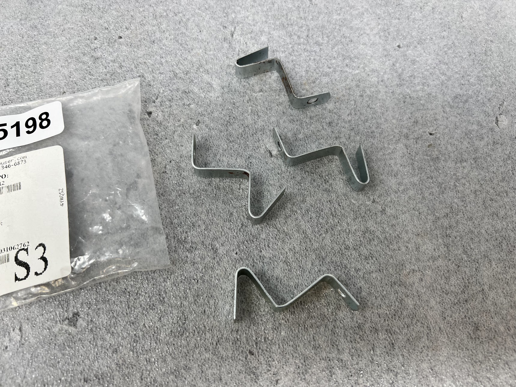 Mouser Electronics: RES Mounting Bracket - QTY 4 - Image 2