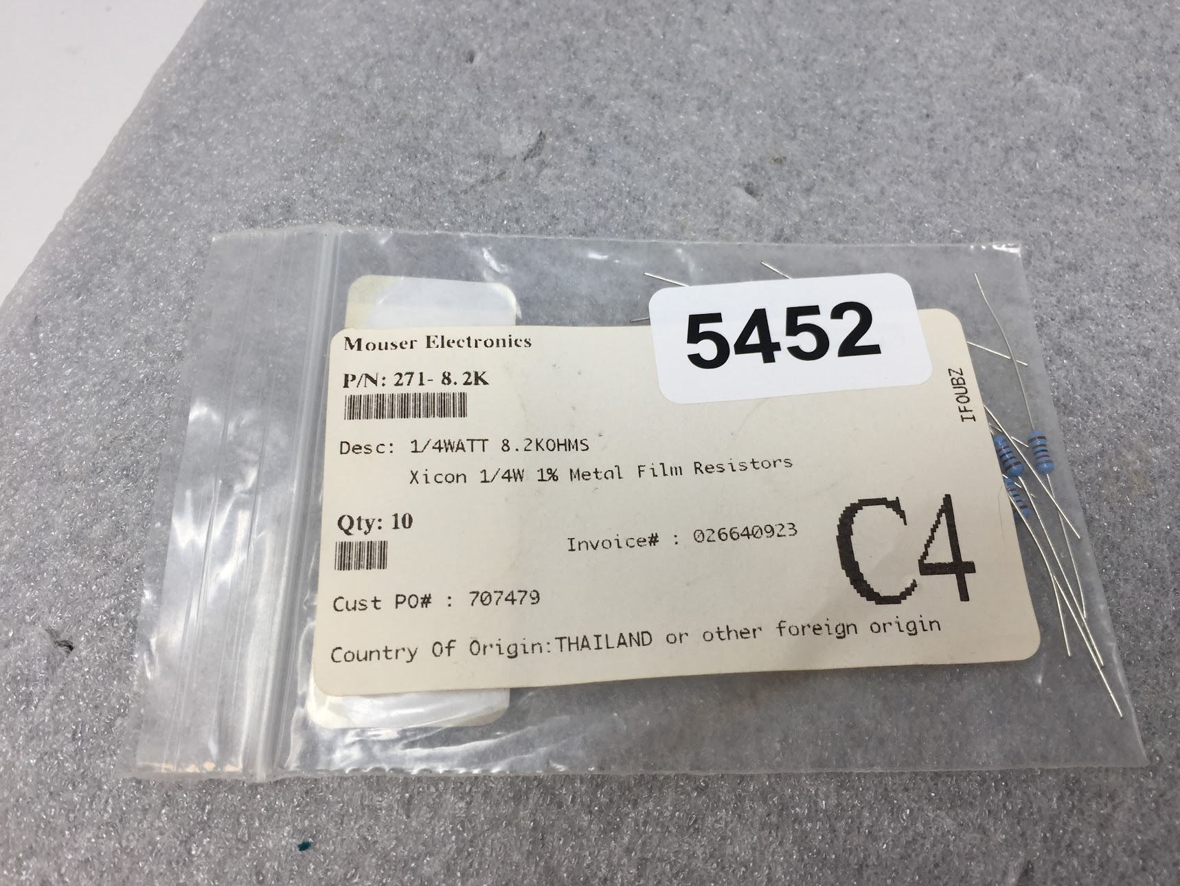Mouser Electronics Xicon 1/4WATT 1% Metal Film Resistors QTY: 8