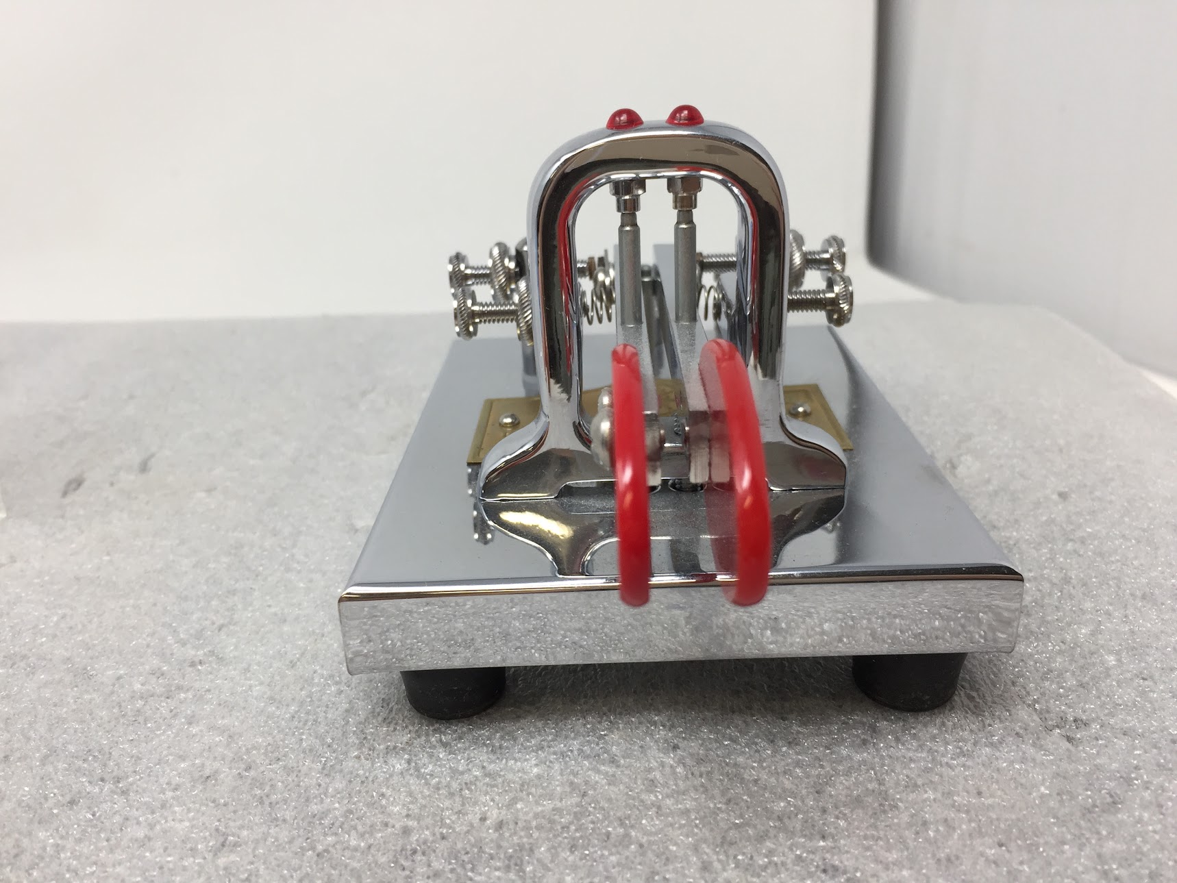 VIBROPLEX IAMBIC DEL Chrome Keyer with Dust Cover - Image 10